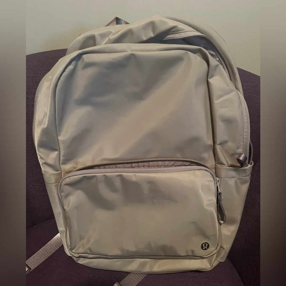 Brand New, Never Used Everywhere Backpack 22L-Lululemon